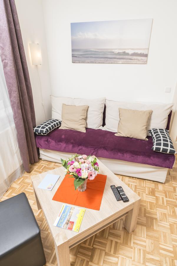 Apartamento Hideaway Am Tabor Viena Exterior foto