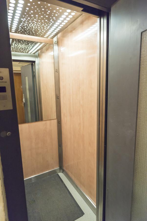 Apartamento Hideaway Am Tabor Viena Exterior foto