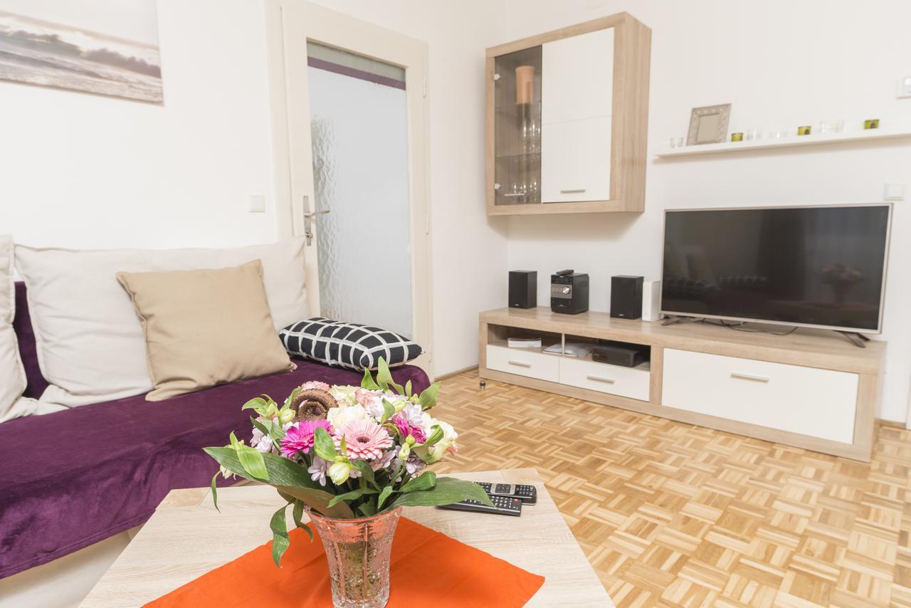 Apartamento Hideaway Am Tabor Viena Exterior foto