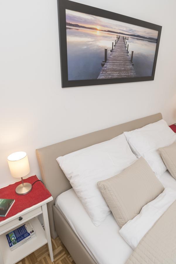 Apartamento Hideaway Am Tabor Viena Exterior foto