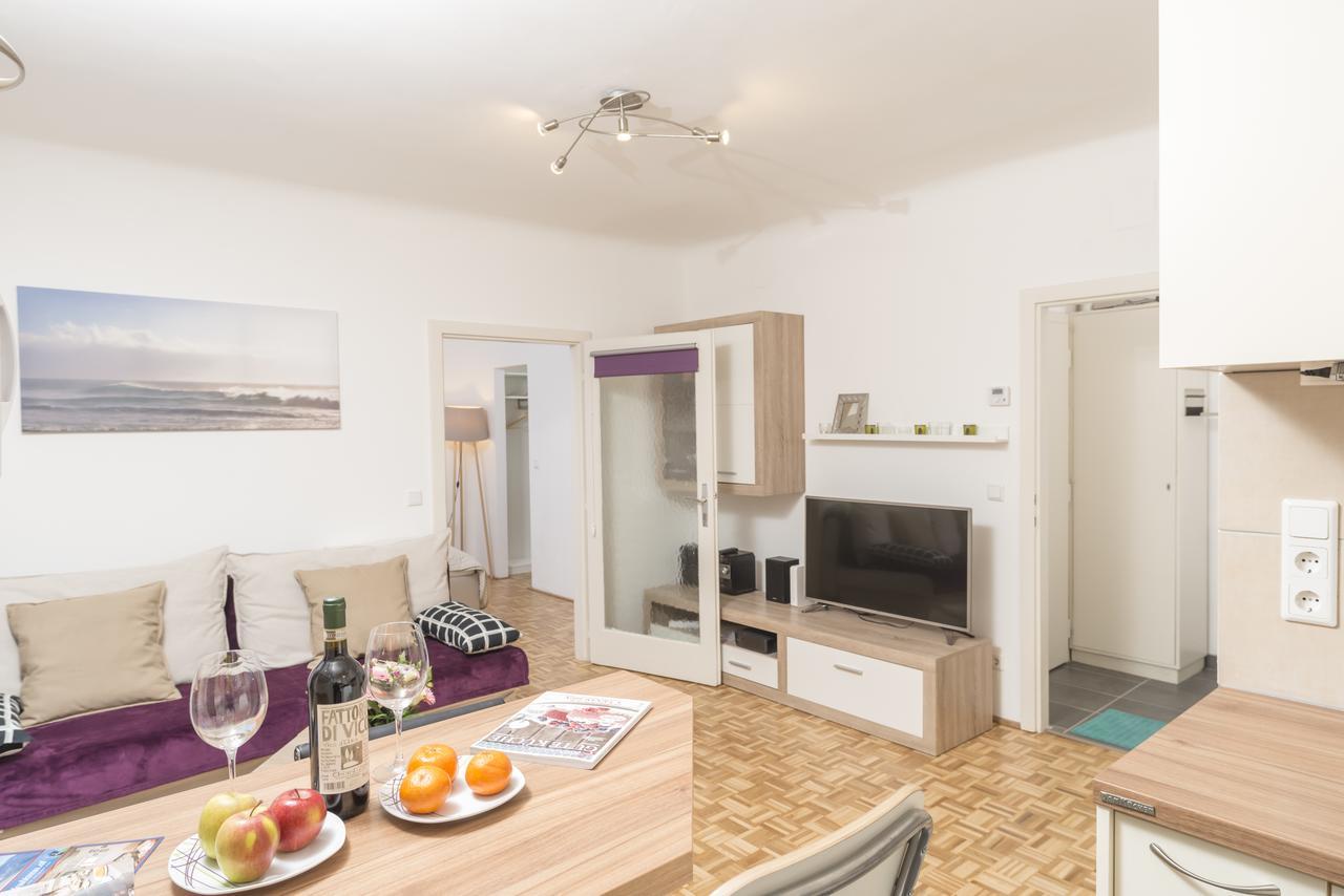 Apartamento Hideaway Am Tabor Viena Exterior foto